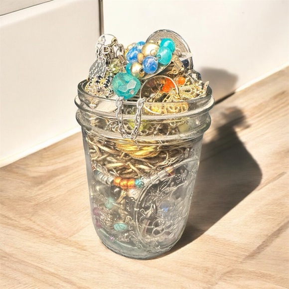 Vintage Jar of Mixed Jewelry –Mismatched, Broken, Craft Repurpose Pieces - Picture 13 of 13